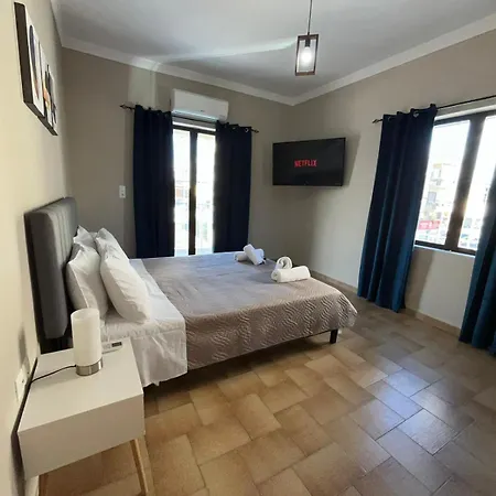 Modern αpt 500m From The Beach. Apartament Chania (Crete)